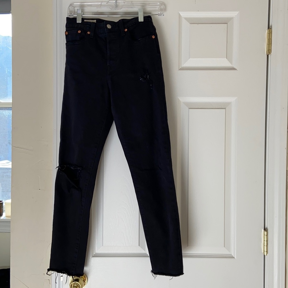 Levi’s Wedgie Jeans - 26
